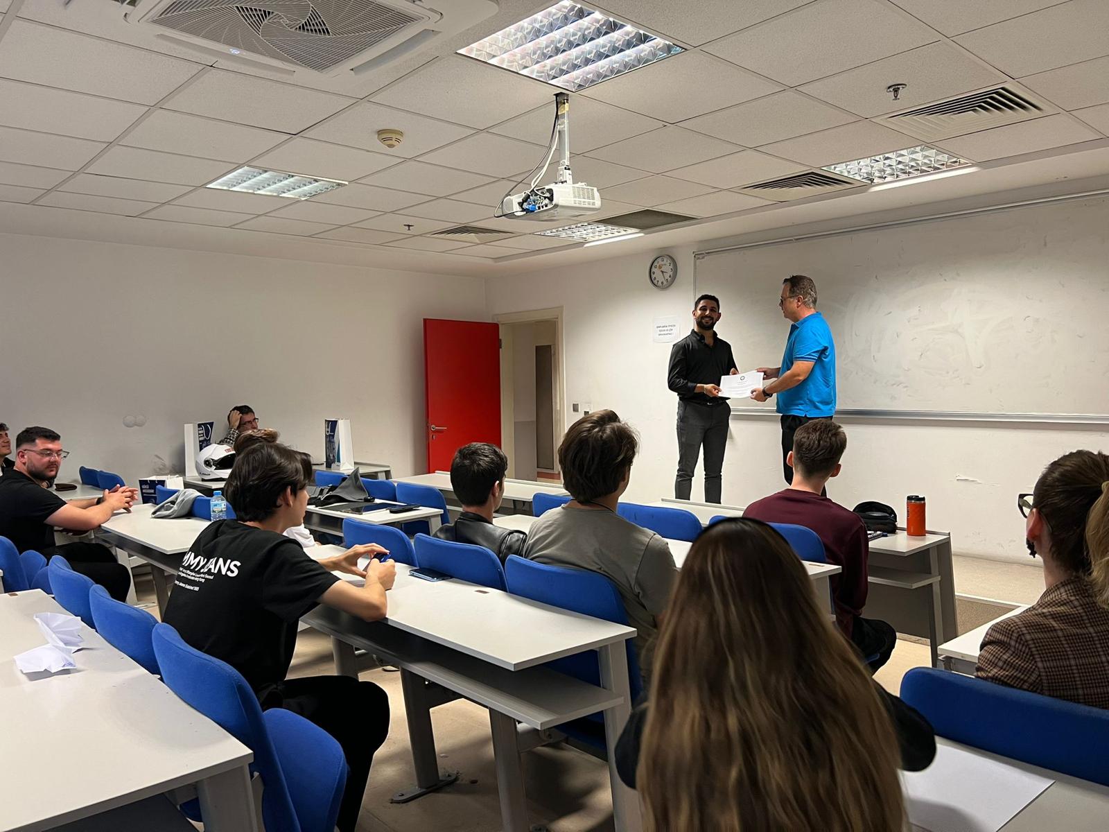 WhatsApCp Image 2025-10-23 at 18.16.07.jpeg